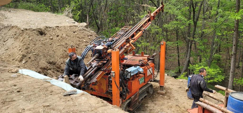 흑운모 채굴 장비